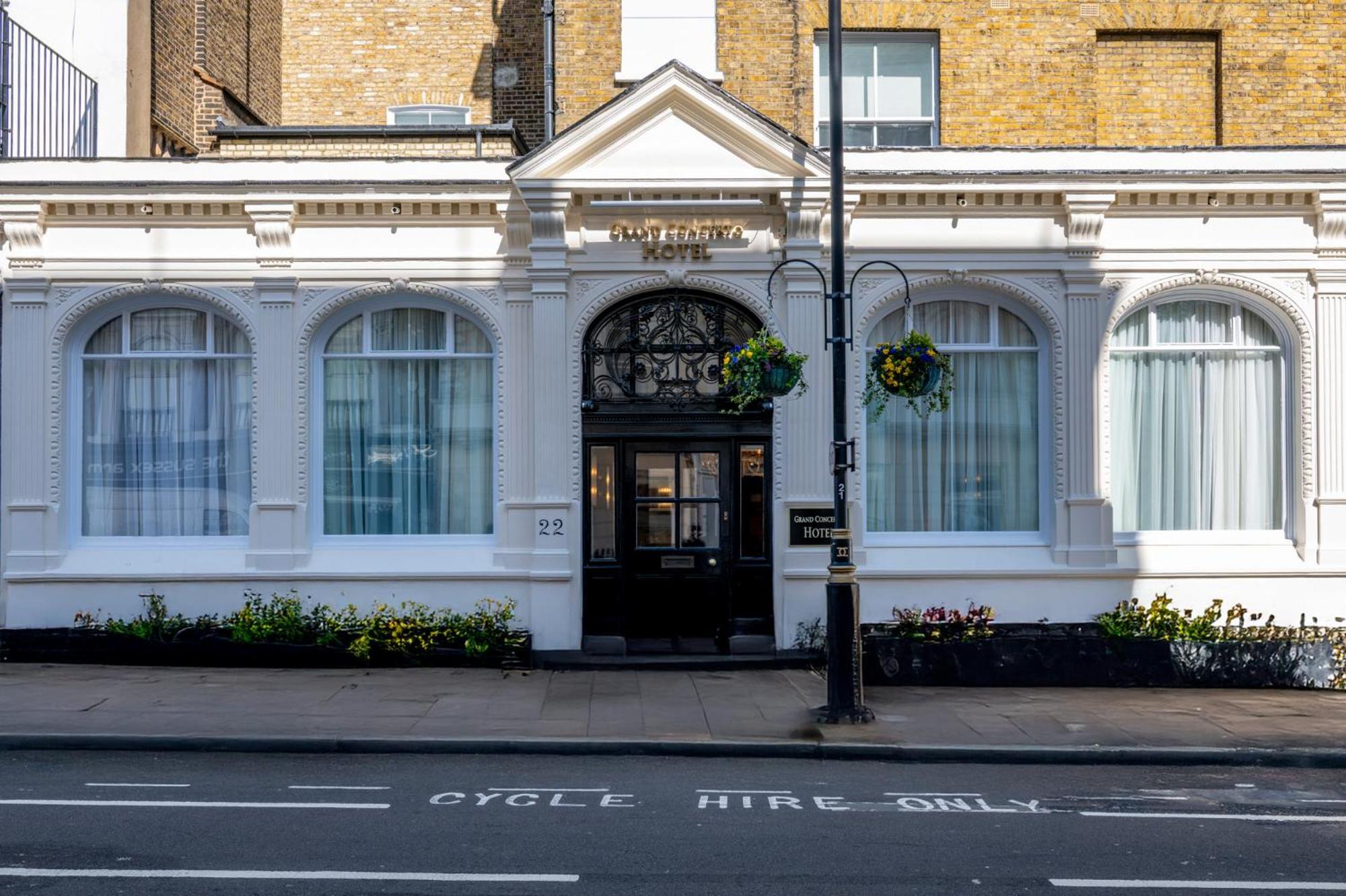 Grand Concerto Hotel London Exterior photo