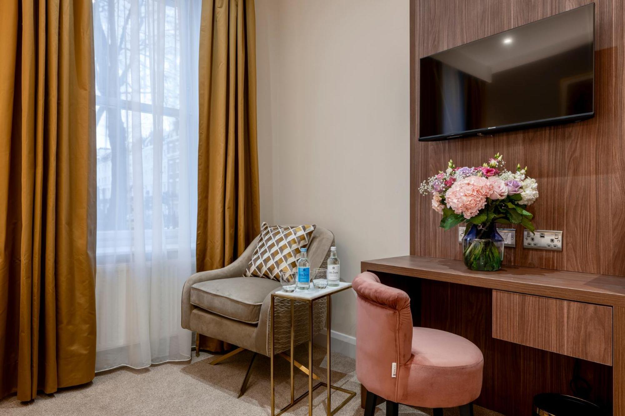 Grand Concerto Hotel London Exterior photo