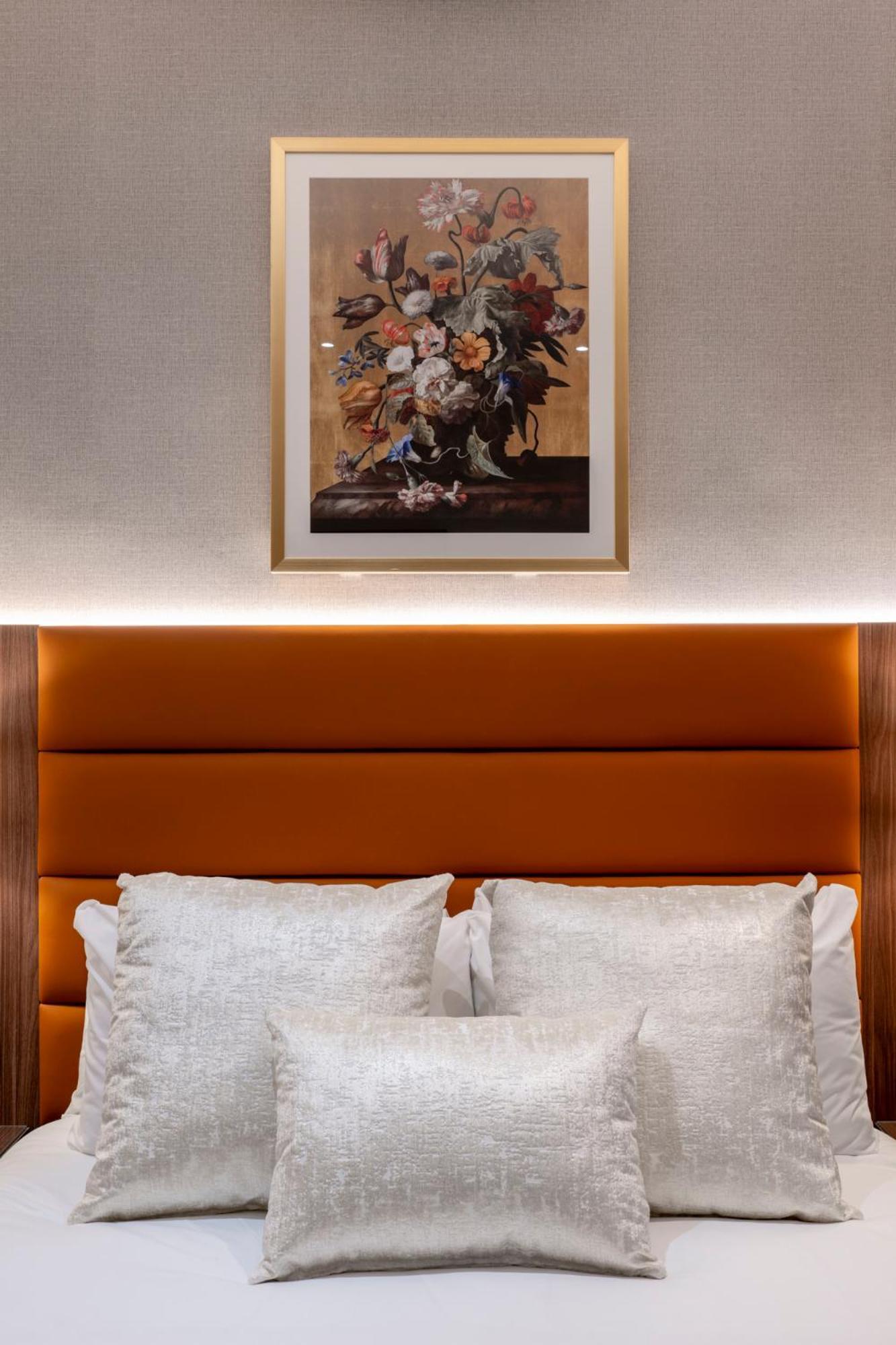 Grand Concerto Hotel London Exterior photo