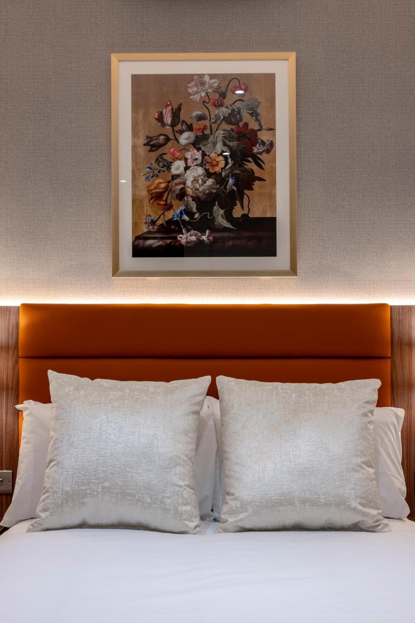 Grand Concerto Hotel London Exterior photo